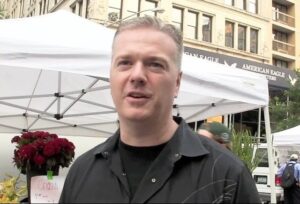 MURPHY-AT-THE-MARKET